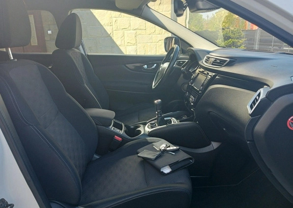 Nissan Qashqai cena 64500 przebieg: 115783, rok produkcji 2016 z Łaszczów małe 781